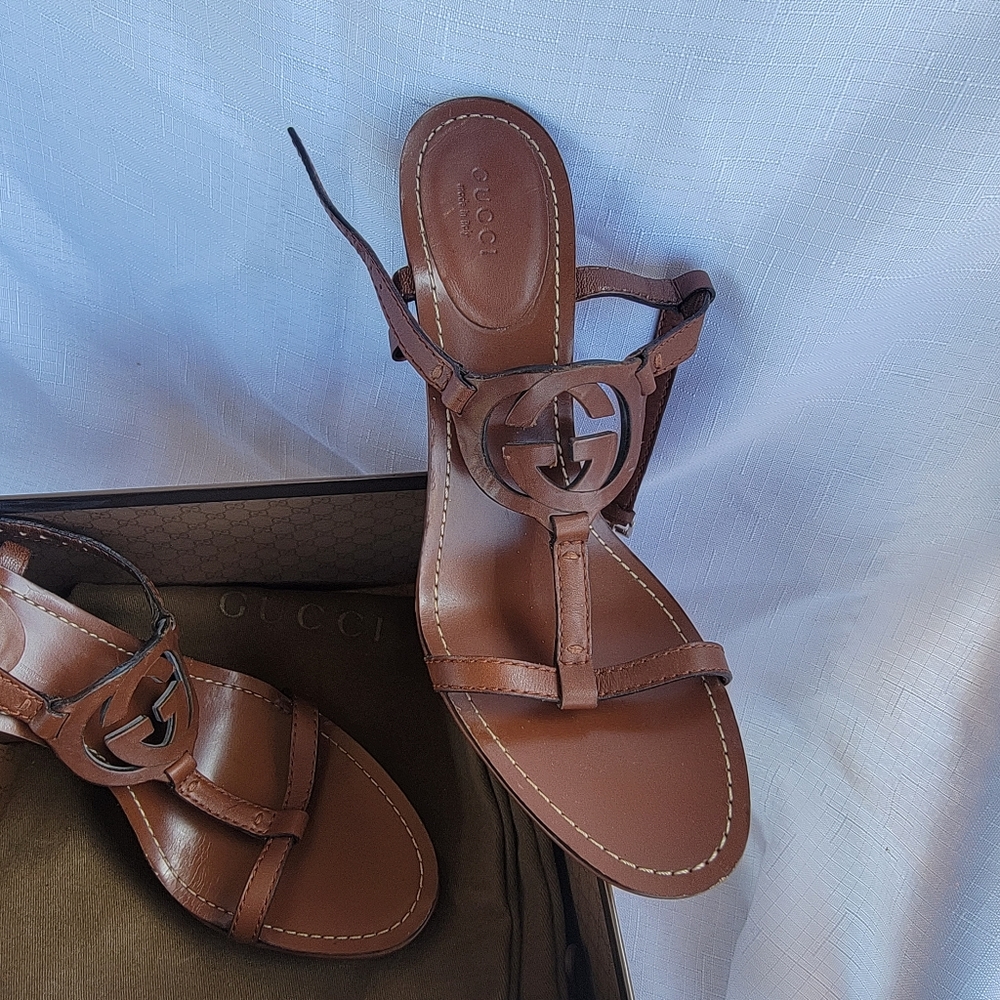 Gucci Wedges